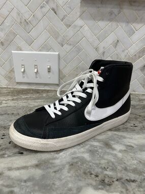 Men’s Nike Blazer, Black Leather Hightop